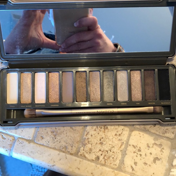 Urban Decay Naked 2 Pallet... open but in-used.. - Picture 2 of 5